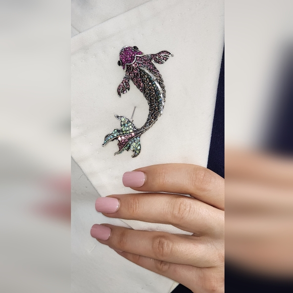 Multicolor Fish Brooch - Picture 3 of 4